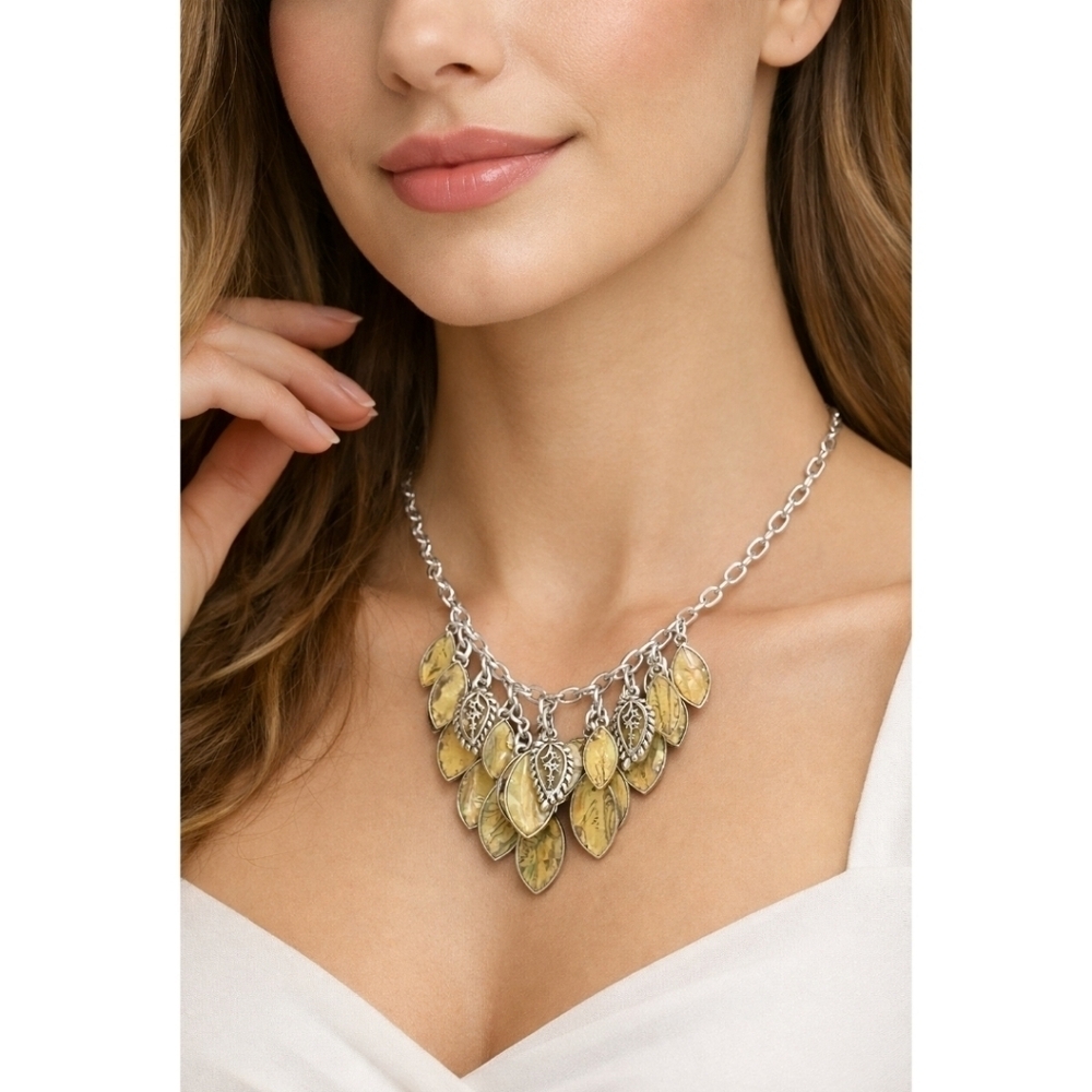 PREMIER DESIGNS Mother of Pearl Abalone Moda Necklace, Statement Leaf Necklace - Picture 12 of 12